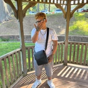 Meet your Posher, Abel